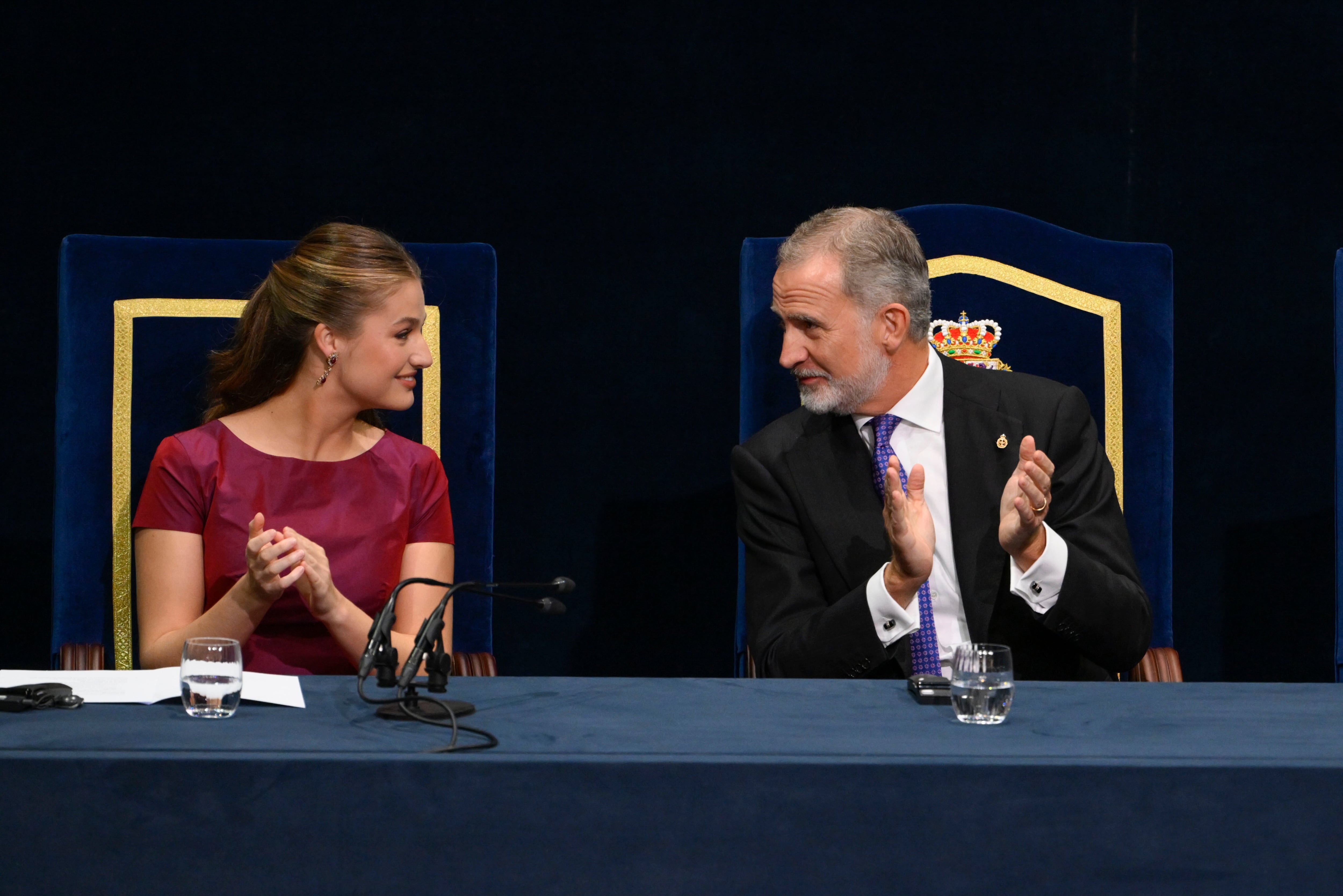 El Rey pide mesura ante la “altísima responsabilidad” de las próximas elecciones