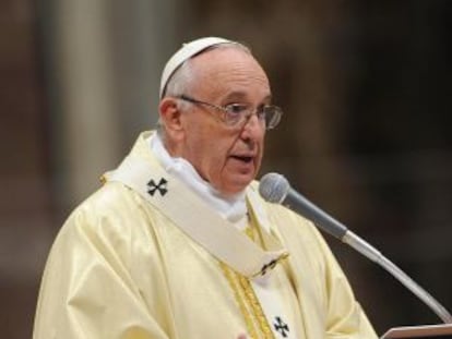 El papa Francisco, durante la misa este sábado con ocasión de la Virgen de Guadalupe.