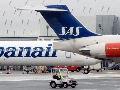 Aviones de Spanair y SAS en el aeropuerto danés de Copenhague.