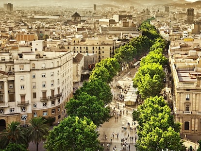 Las Ramblas, en Barcelona, son uno de los focos del turismo masivo en la ciudad.