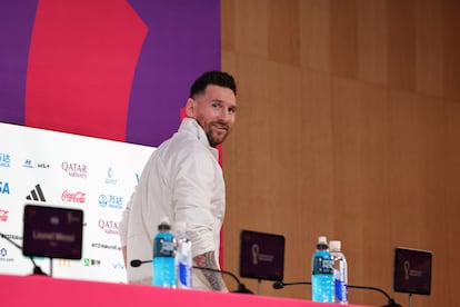 Lionel Messi durante una conferencia de prensa en Qatar, este lunes.