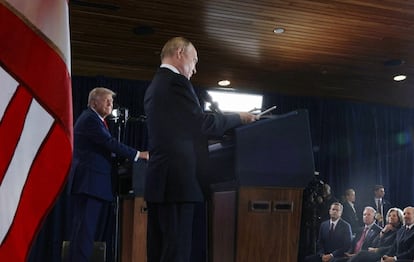 Donald Trump y Vladímir Putin, ayer en la comparecencia conjunta en la base Elmendorf-Richardson en Anchorage (Alaska).