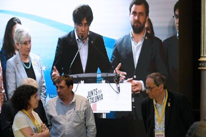 Clara Ponsatí, Carles Puigdemont i Toni Comín.