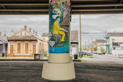 Los murales de Claiborne que recuerdan el pasado de la ciudad.