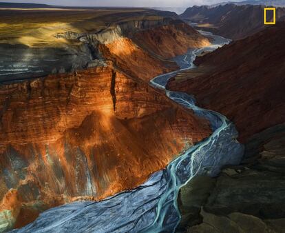 Atardecer en el Gran Cañón de Dushanzi, en China.