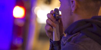 Control de alcoholemia y drogas en la M-50, en Madrid.