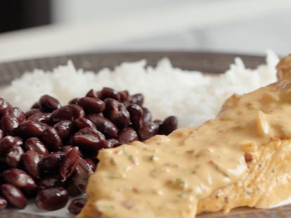 Pollo con chipotle cremoso