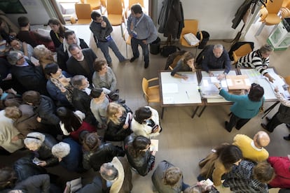 Imagen de un colegio electoral de Barcelona en los comicios de 2017.