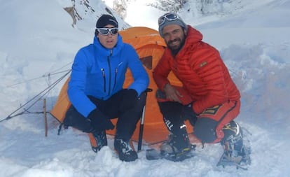 Tom Ballard (esq.) e Daniele Nardi, na montanha Nanga Parbat.