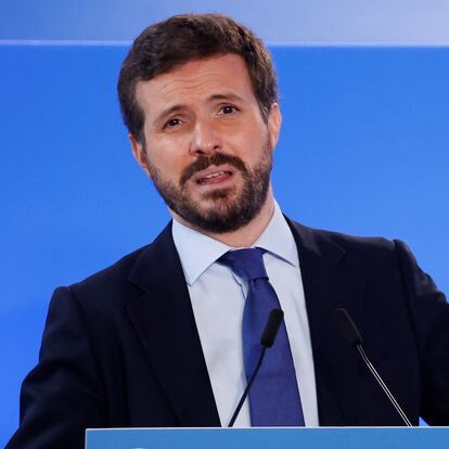 SAN LORENZO DE EL ESCORIAL (CA. MADRID), 06/07/2021.- El líder del PP, Pablo Casado interviene en la inauguración de las jornadas España, Europa y libertad, de los Cursos de Verano de El Escorial. EFE/ Zipi