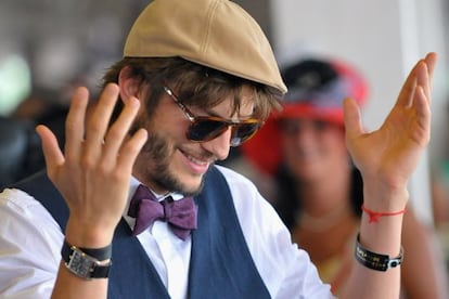 Ashton Kutcher.