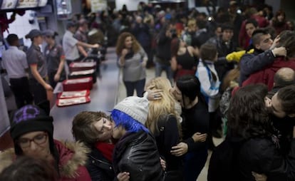 Protesto contra a expulsão de um casal gay em Madri.