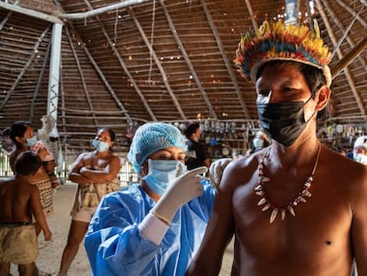 Danza y pinchazos para acabar con la pandemia