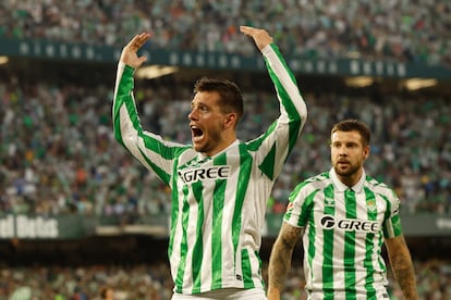 Lo Celso celebra el gol del triunfo del Betis ante el Espanyol.