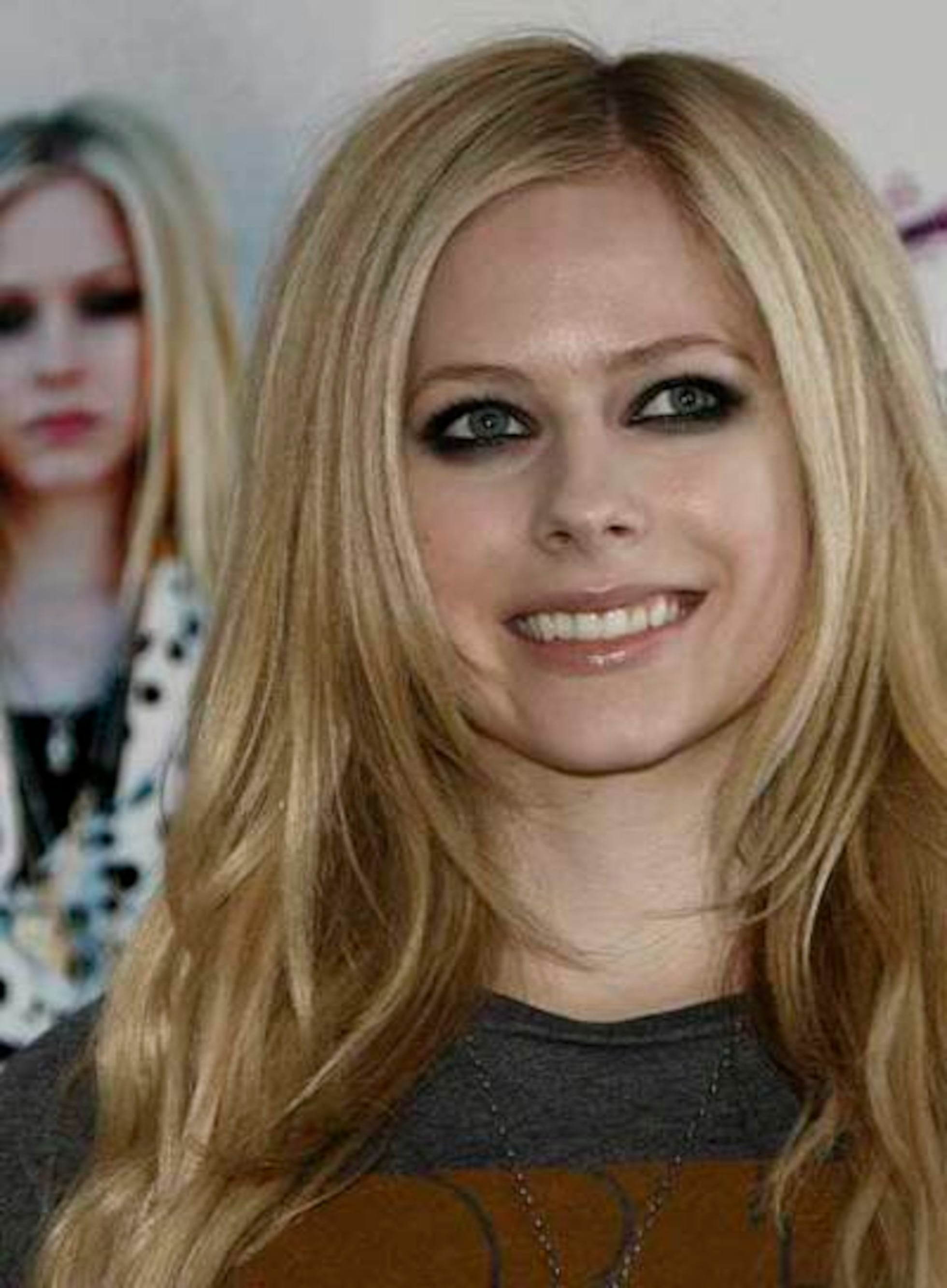 Avril Lavigne confiesa que corre desnuda cuando se emborracha | Noticias de  actualidad | EL PAÍS