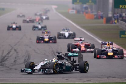 Hamilton lidera el GP de China. 