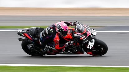 Aleix Espargaró durante el GP de Gran Bretaña, en Silverstone este domingo.