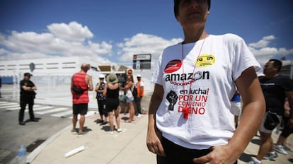 Una trabajadora de Amazon, durante una pasada protesta laboral.