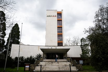 La entrada a la Casa de México, en la Cite Internationale Universitaire de Paris.