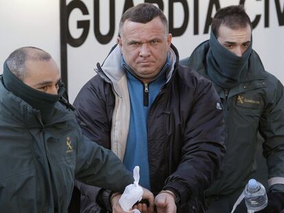 Ioan Clamparu, <i>Cabeza de Cerdo,</i> a su llegada ayer a la Audiencia Provincial de Madrid.
