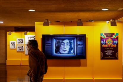 Vista de la exposición sobre los Beatles y la India en Valladolid.