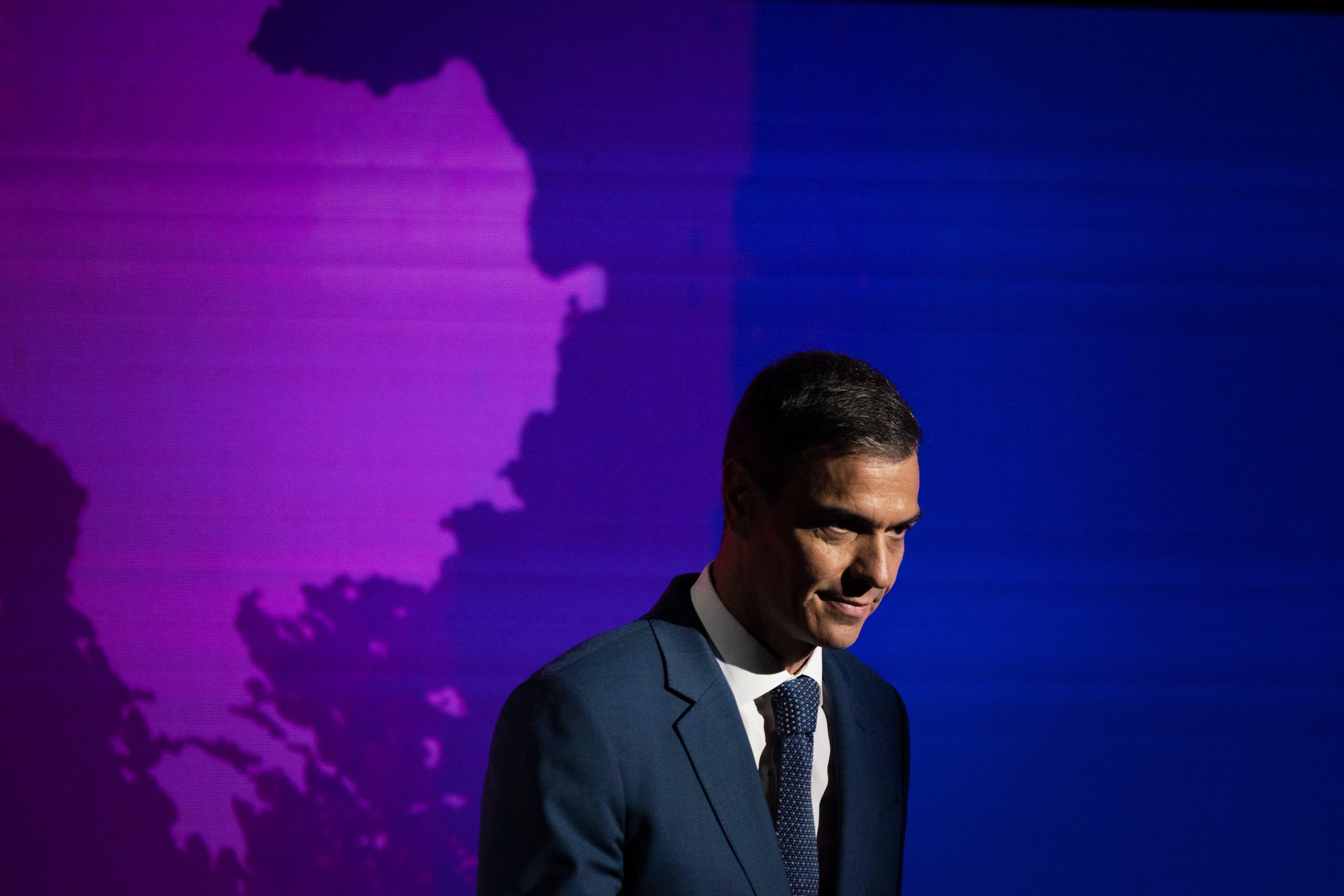 Los mundos opuestos de Pedro Sánchez y Feijóo en politica internacional