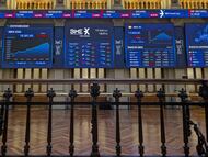 Paneles de la Bolsa de Madrid.