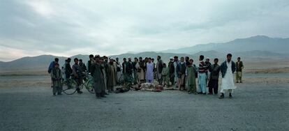 Kabul Road, 2001 © Luc Delahaye