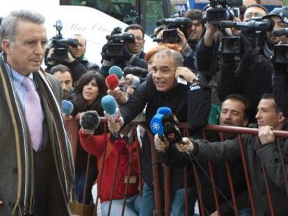 José Ortega Cano, esta mañana a la entrada de los juzgados.