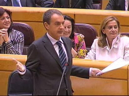 Zapatero acusa al PP de hacer un "juego hipócrita" por sostener que la crisis ya se conocía en marzo