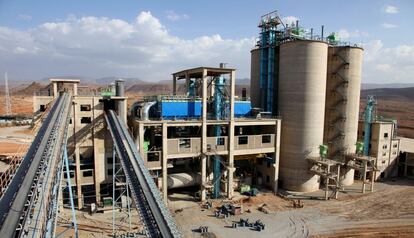 Una nueva planta cementera en Etiopía, financiada con inversión británica.
