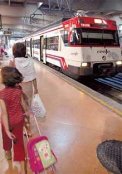 La Generalitat maneja que Renfe gestiones sus cercanías hasta 2010