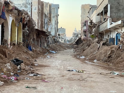 Una calle de Derna, el pasado 18 de septiembre, tras el paso del ciclón 'Daniel'.