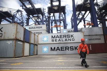 Contenedores de carga en el puerto de Lázaro Cárdenas (Veracruz).