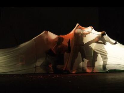 Una escena de la obra 'El elefante ha ocupado la catedral', de la compañía Zeena Producciones Teatrales,