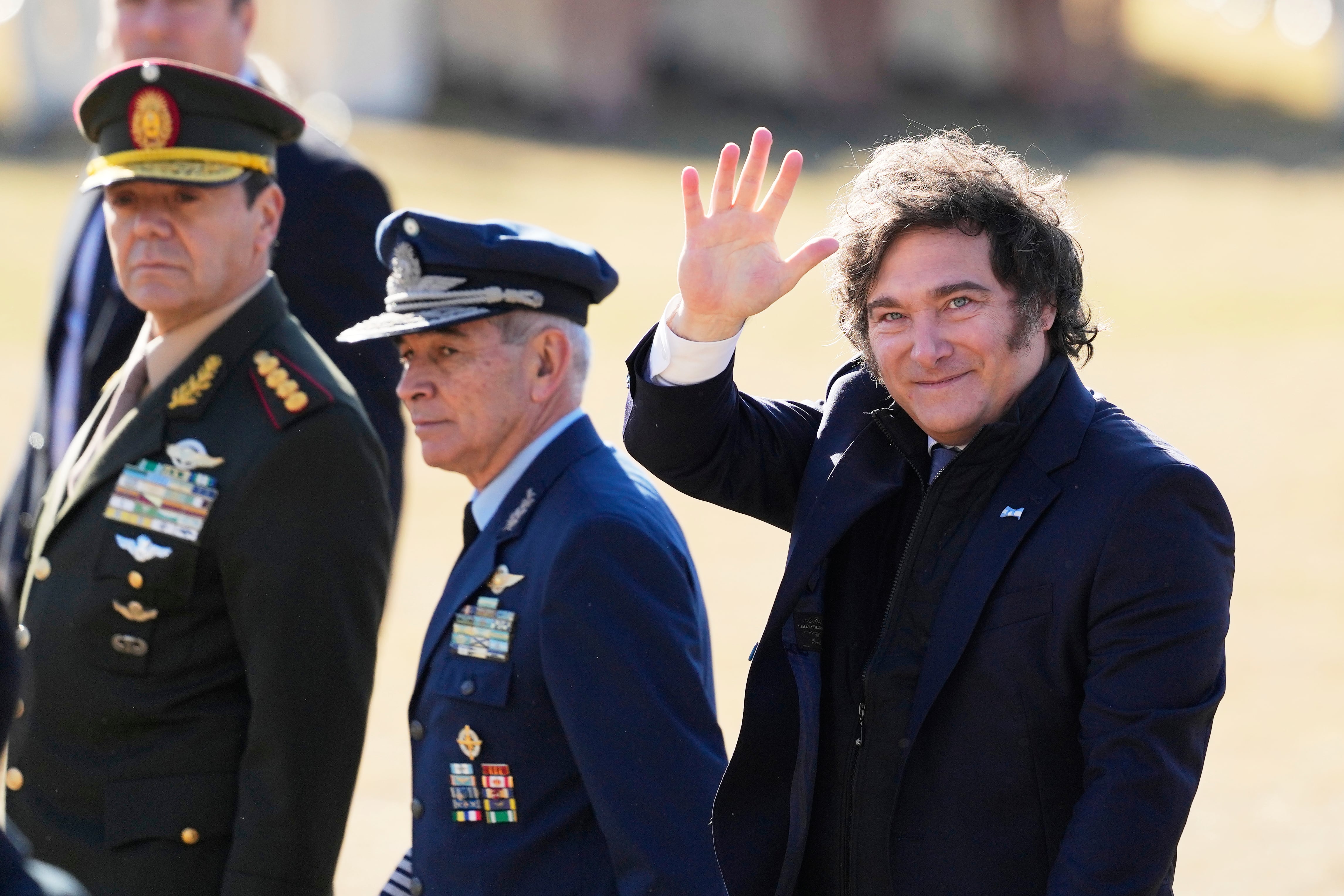 Milei y la condena a Kirchner: silencio y pugna por recuperar la centralidad