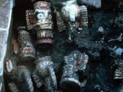 Jarras Tláloc, en la ofrenda hallada en el Templo Mayor en 1980.