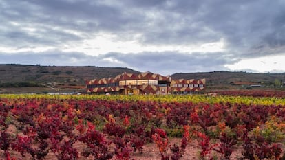 Este hotel bodega incluye también un museo de cerámica típica de la zona.