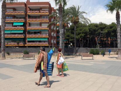 Urbanització amb segones residències a peu de mar a Torredembarra.