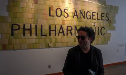 Gustavo Dudamel, en los pasillos del Disney Concert Hall.