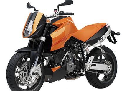La Super Duke 990 se vende en el color naranja de KTM y también en negro.