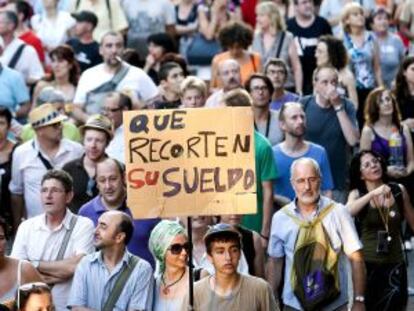 Manifestación contra los recortes del Gobierno central celebrada en Barcelona el 19 de julio.