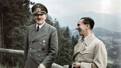 Hitler e Goebbels, durante um passeio na residência de montanha de Berghof, em Berchtesgaden, em junho de 1943.