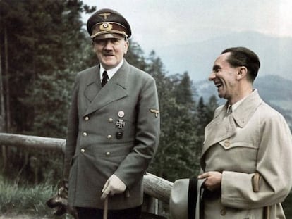 Hitler e Goebbels, durante um passeio na residência de montanha de Berghof, em Berchtesgaden, em junho de 1943.