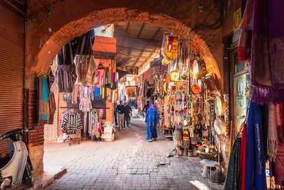 Mercado en la medina de Fez.