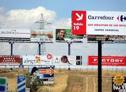 Una persona en cualquier ciudad española recibe más de 2.000 impactos publicitarios y unos 600 anuncios televisivos semanales.