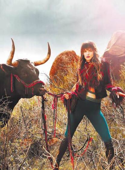 <b>Para la rockera y actriz Juliette Lewis, las vacas y un estilismo de impacto son sagrados.</b>