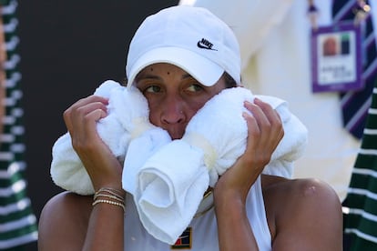 Madison Keys se refresca durante un partido.