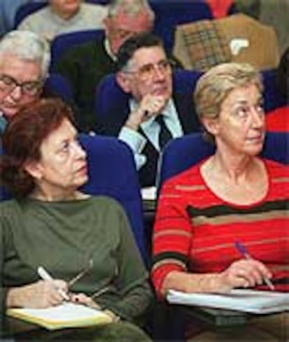 Estudiantes universitarios del programa para mayores de la Carlos III.