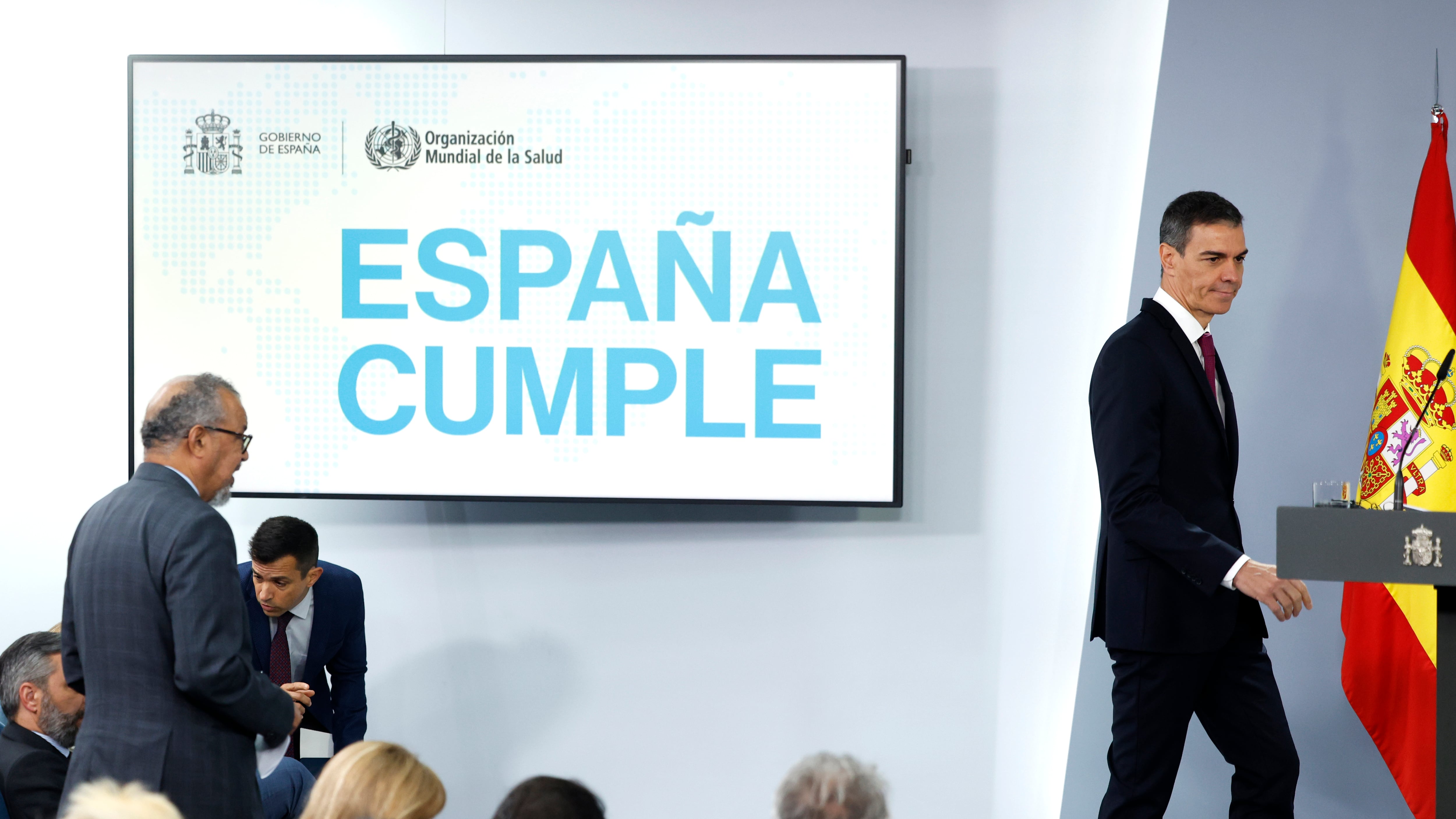 Rueda de prensa del presidente del Gobierno, Pedro Sánchez, y el director general de la OMS, Tedros Adhanom Gebreyesus, este martes.